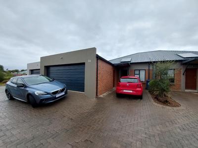 Townhouse For Sale in Montana, Pretoria